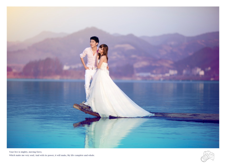 18寸婚纱照_婚纱照图片唯美(2)