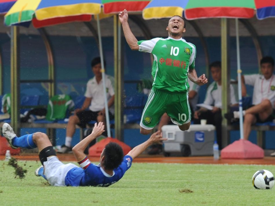 [流言板]卢：现在联盟人人都会投三分，想及时补位到每个点非常困难