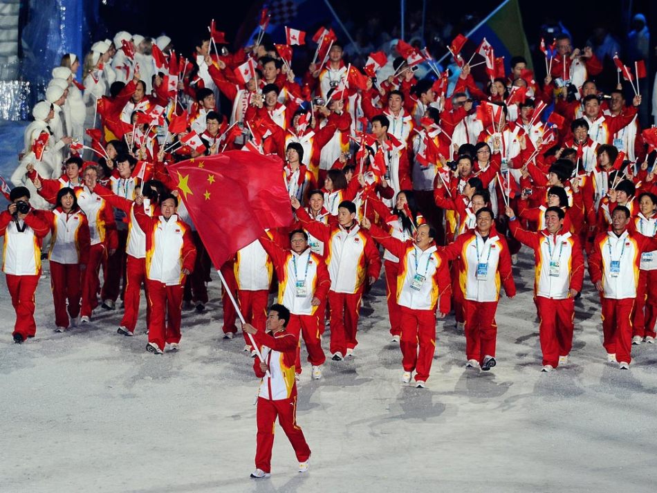 中国代表团入场