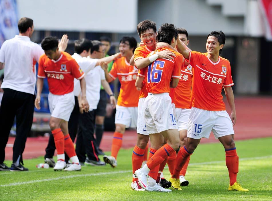 东体：邵佳一执教国足愿望强烈，“土洋结合”配置得到高层认可