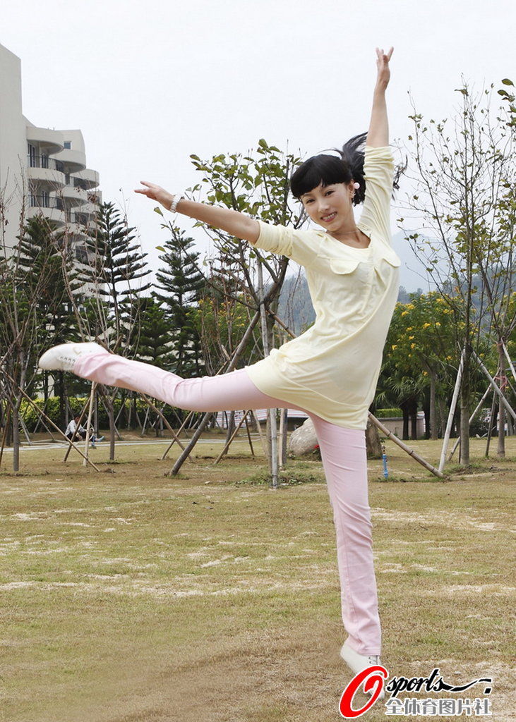 韩一菲,裸身,出镜,为男篮,韩一菲,半裸,写真,祝福