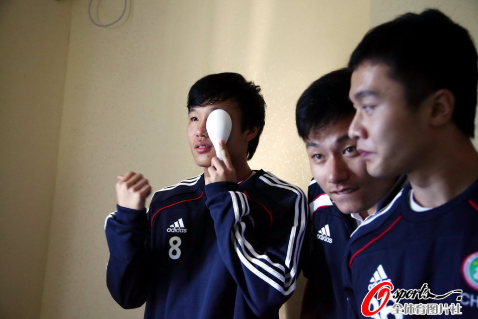 最后還差不了多少！籃板對比掘金首節25