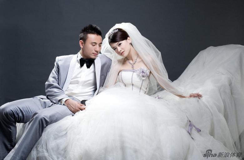 放弃库里，安德玛断臂求生