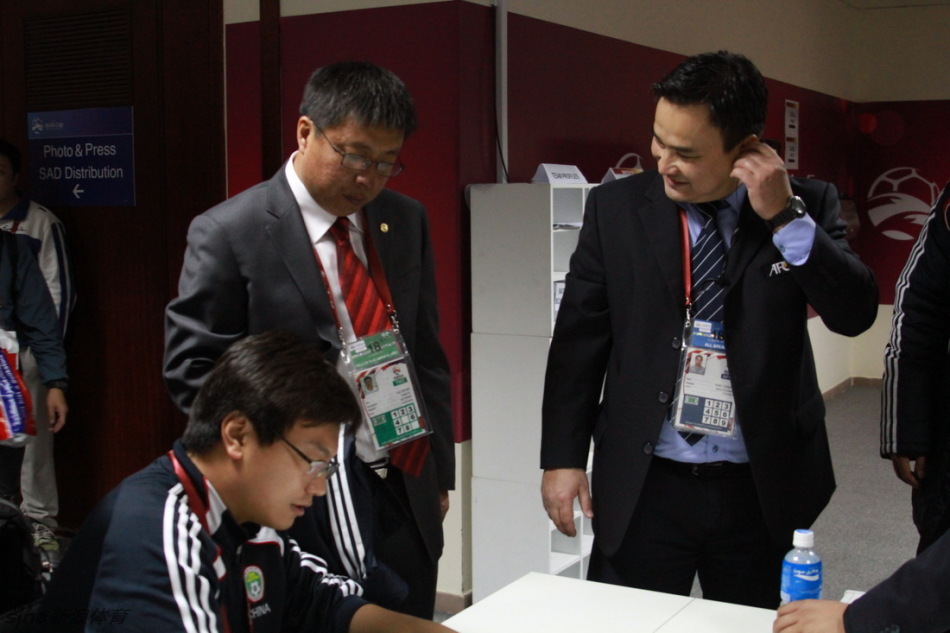 鄂媒：王博豪出生于襄陽普通工人家庭，小學時多次獲得市聯賽冠軍