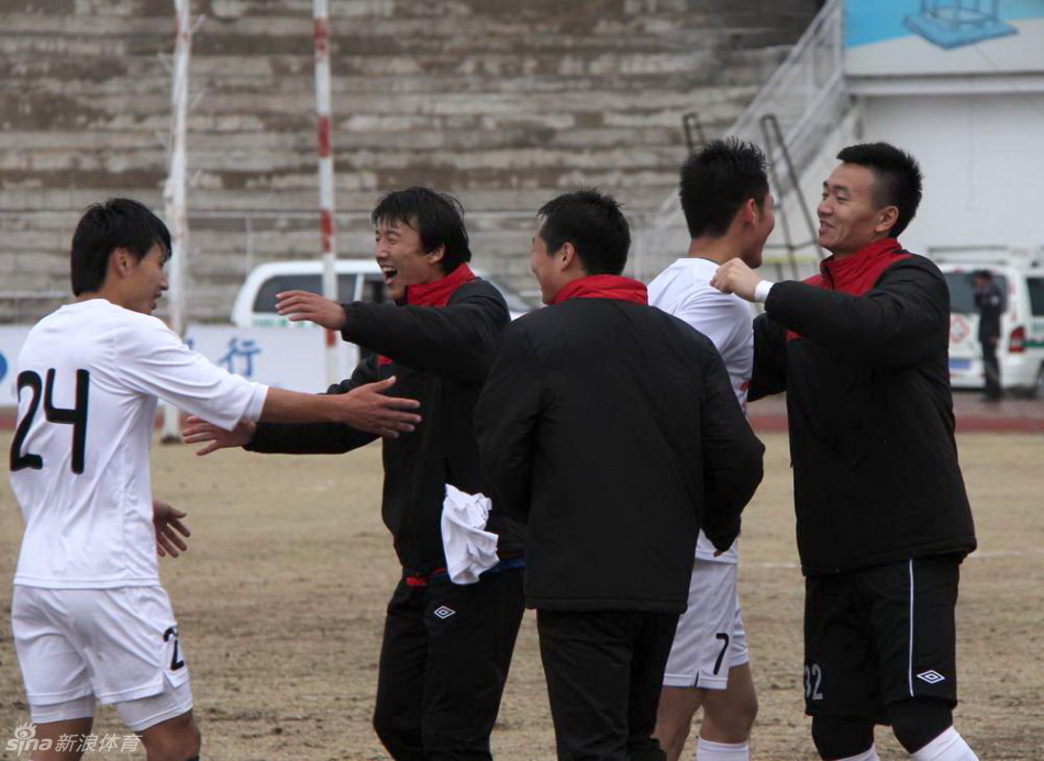 藍洞的新游戲，已經禁止XDD和飄柔玩了，永久禁止哦。