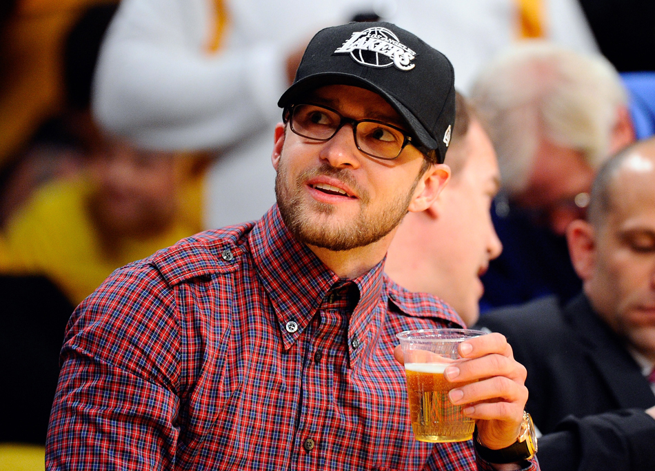 众明星观战湖人小牛第一场_高清 - 图说世界 - 