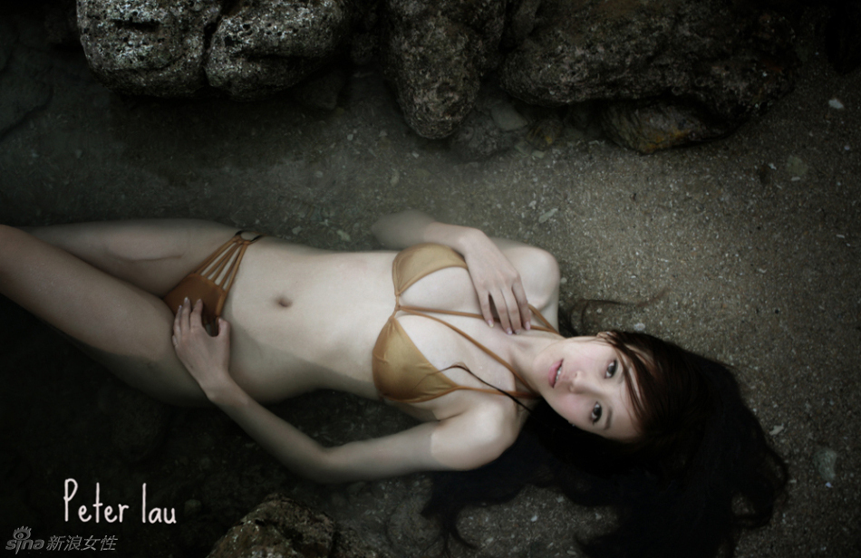 sexy Bikini Fotos von Zhou Weitong