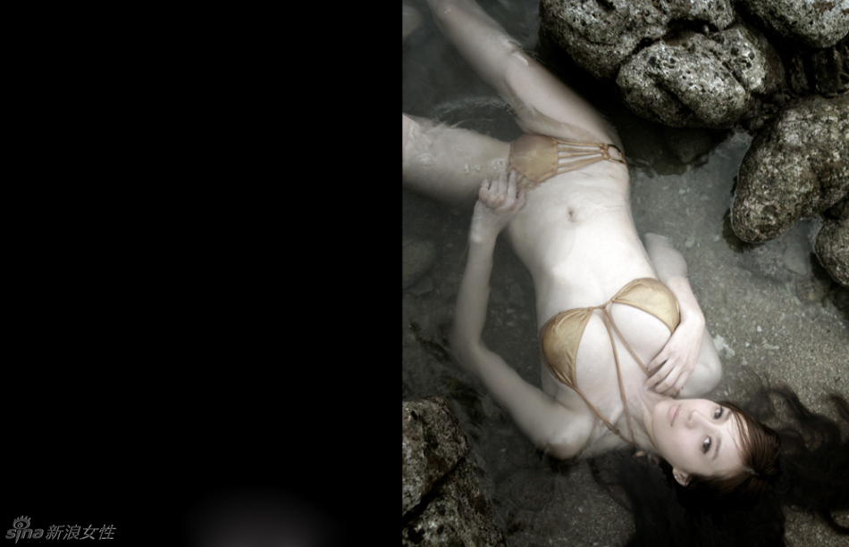 sexy Bikini Fotos von Zhou Weitong