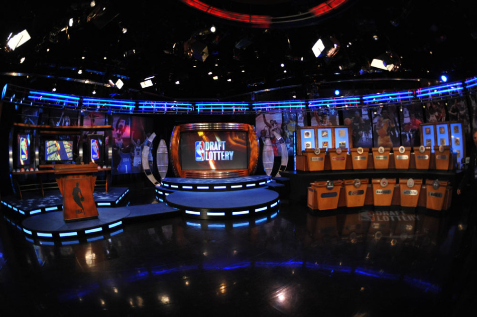 NBA选秀乐透抽签活动中骑士收获2011的状元