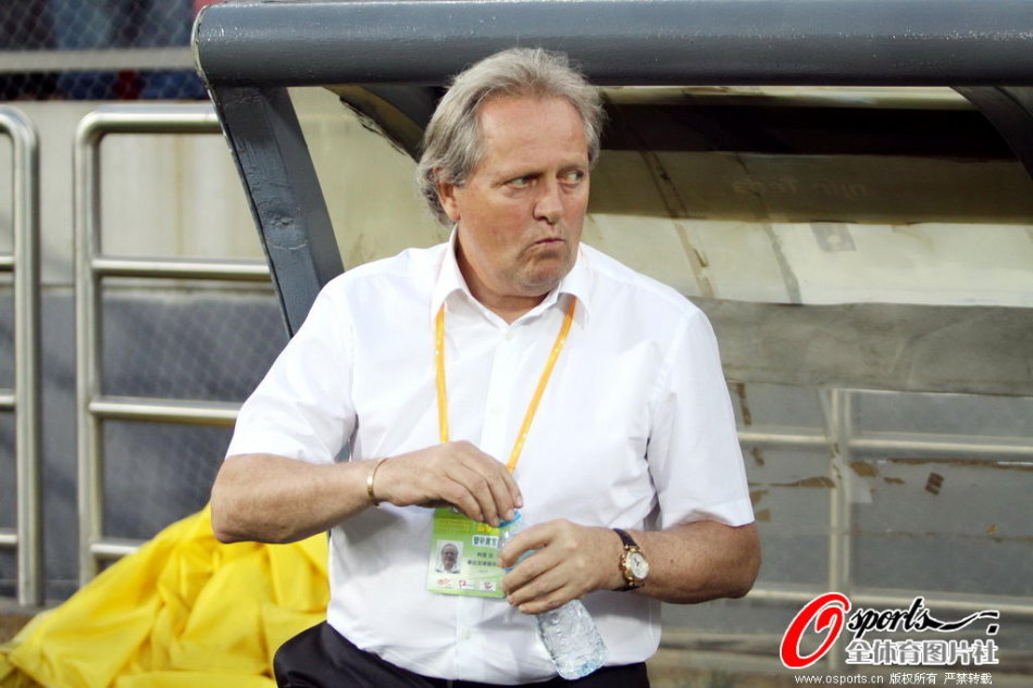 [流言板]廣廈男籃社媒分享訓練圖集：杭州灣直升機，申請起飛