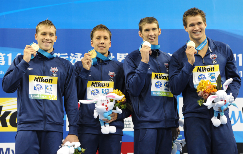 7月31日,2011年第14届国际泳联世锦赛男子4X100米混合泳接力决赛,美国队3分32秒06获得金牌,澳大利亚队3分32秒26获亚军,德国队3分32秒60摘铜。