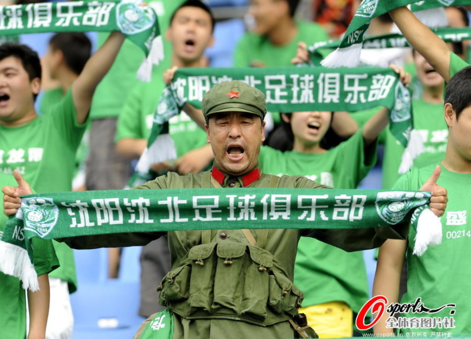 沪媒：邵佳一成年队执教时间太短 选聘模式难以找到合适的外教