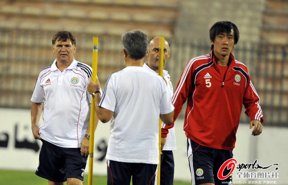 擦干眼泪路还长！无缘U17女足世界杯8强，U17女足赛后泪洒赛场