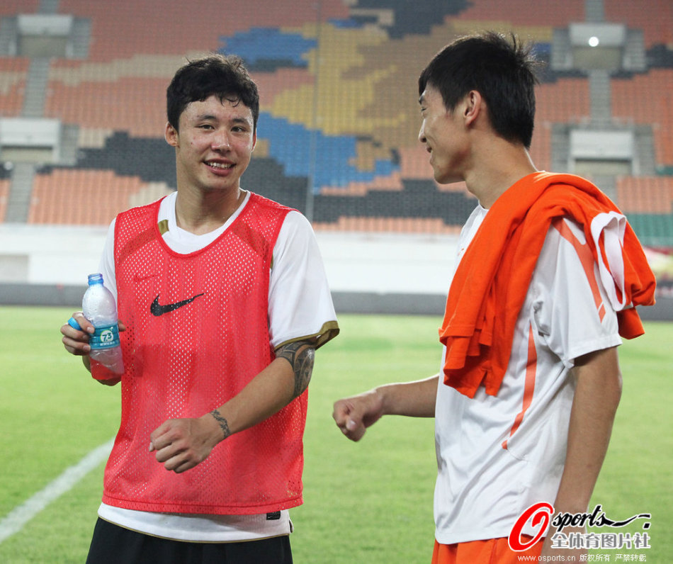 楊瀚森熬出頭，開拓者隊記曝主帥斯普利特下課危機，揭時間節點