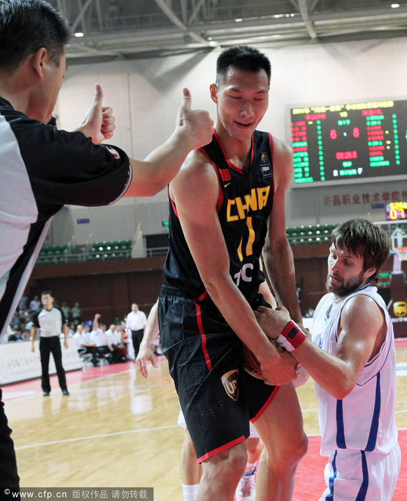 足球裁判手势图解 搞笑图片