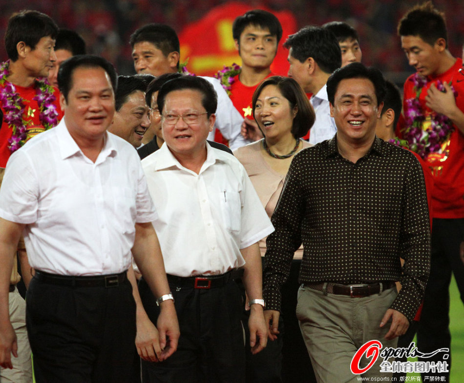 [中超]广州恒大夺冠庆典 - 新闻中心 - 佛山信息