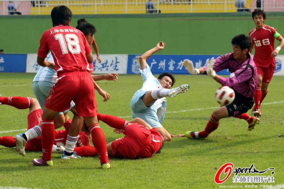 诺丁汉森林任命戴奇为新任主教练