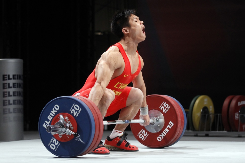 巴黎举重世锦赛男子77KG吕小军苏达金揽