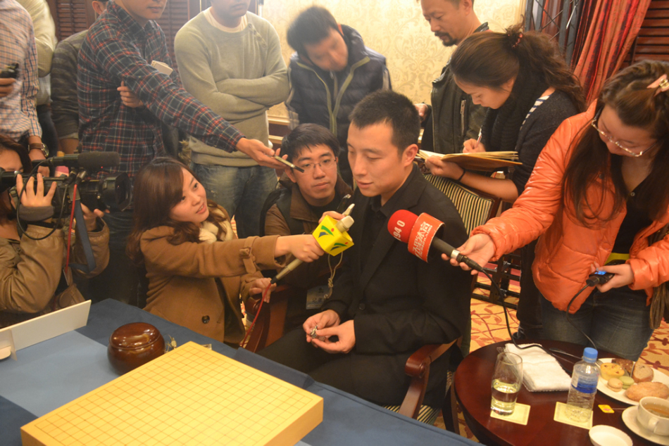 足壇狂歡夜：曼城7連勝登頂英超，熱刺完結4連敗，利雅得新月奪冠