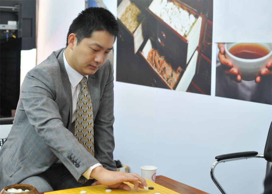 常昊与徐孝锡院长指导棋_高清图集_新浪网