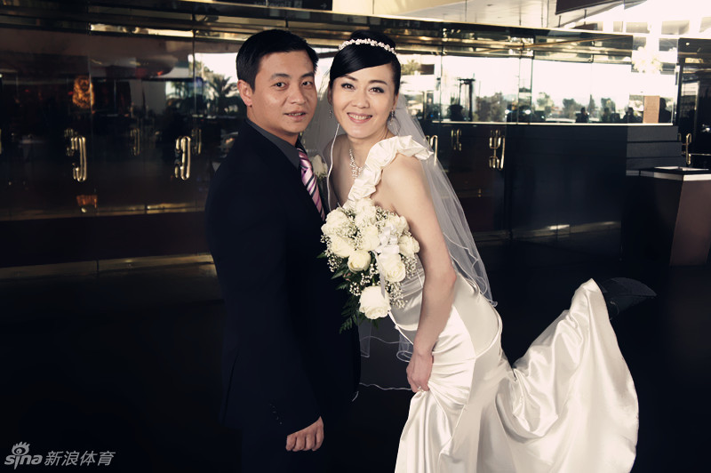 李大双李琳恩爱婚纱照_高清图集_新浪网