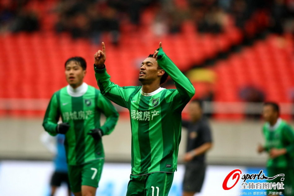 托纳利：很高兴和纽卡续约；不想说要留下10年但我现在很开心