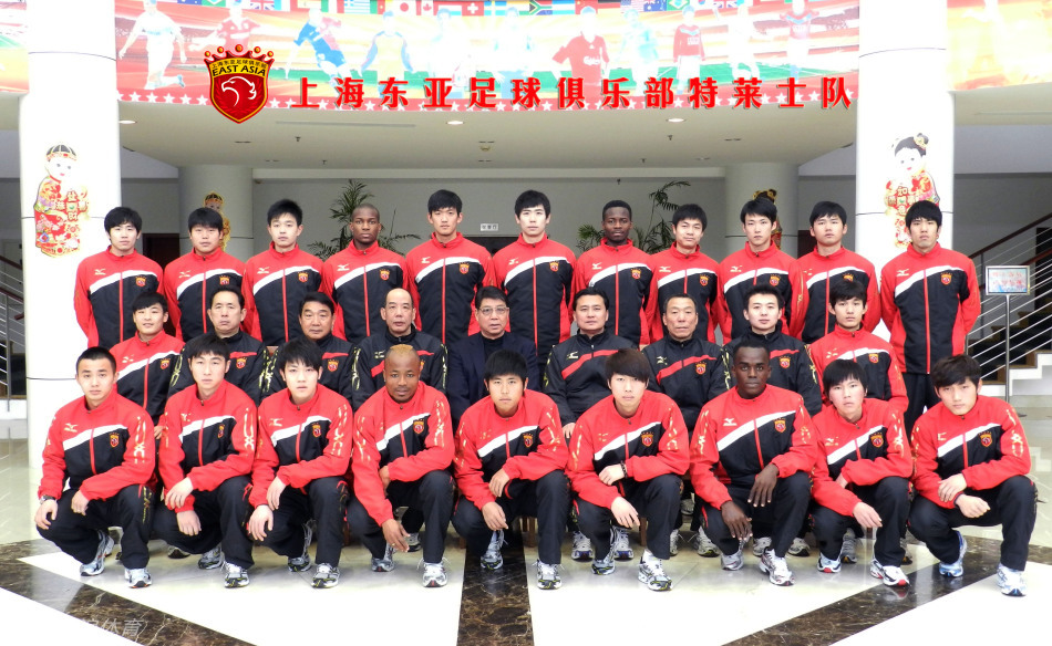 首发不保！美网友：马冬梅吸干了克莱的天赋 他像绿军鲨&回勇士吧