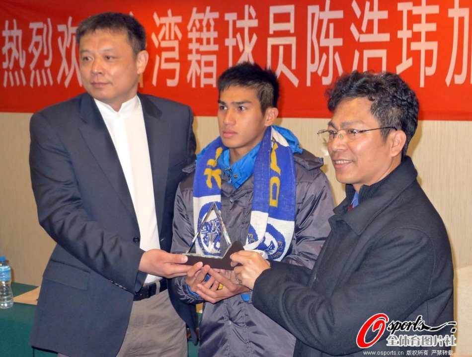 [流言板]布朗尼G聯賽全場10中5，三分5中2得到15分4板8助3搶斷1蓋帽