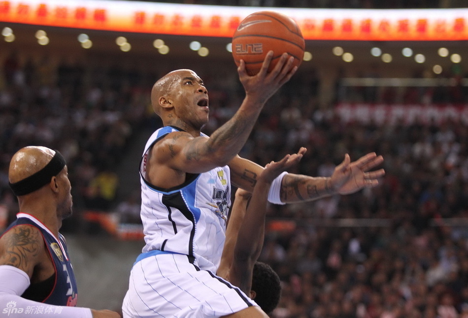 2012cba总决赛第四场 2012cba总二决赛第二场