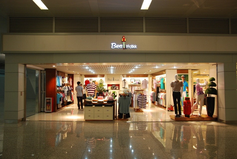 比音勒芬机场店风采一览 - 新闻中心 - 佛山信息