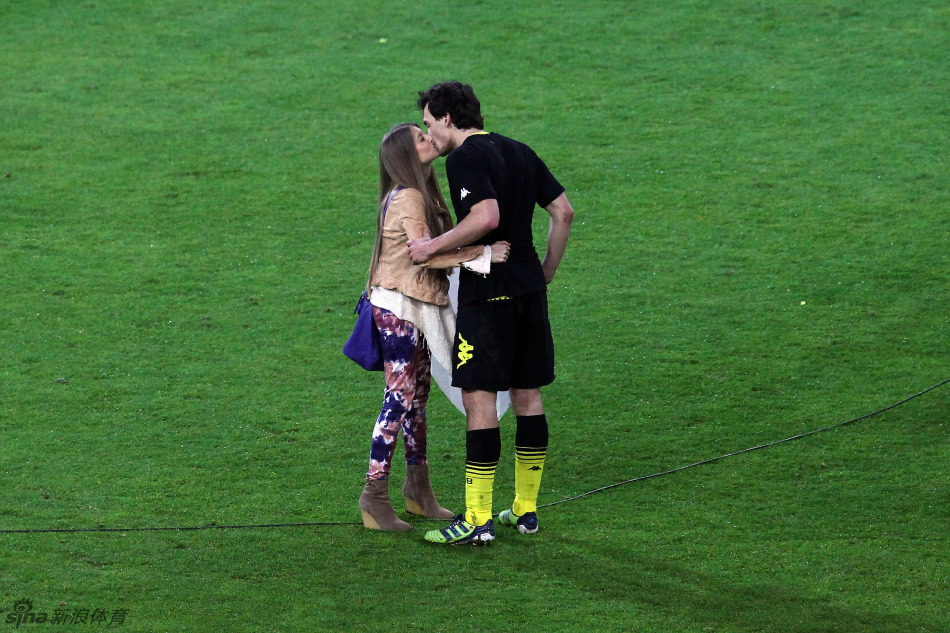 格拉德巴赫,格拉德巴赫,北京时间,多特蒙德,2-0