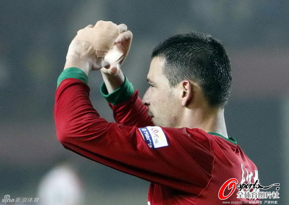 [流言板]全速移动！凯尔特人官方晒球员赛场照，明日将对阵魔术