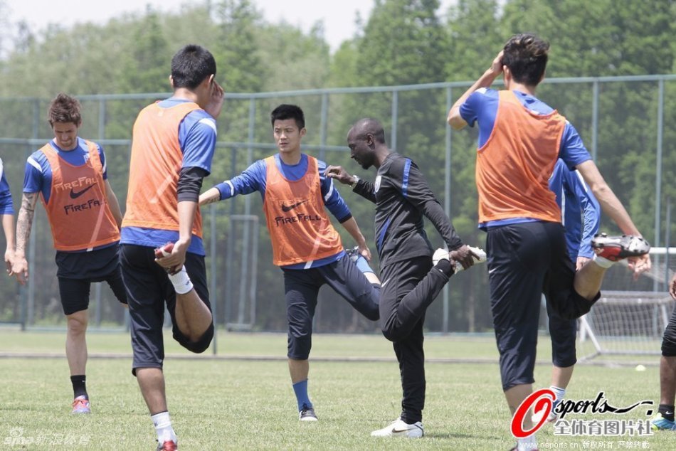 我發現好多火迷不知道一個事情，杜蘭特在太陽就已經開始斷崖式下滑了。