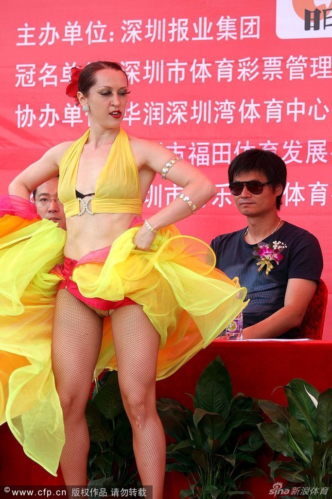 <em>李毅</em>大帝很淡定-目<em>不</em>斜视,乌克兰,开幕式,性感