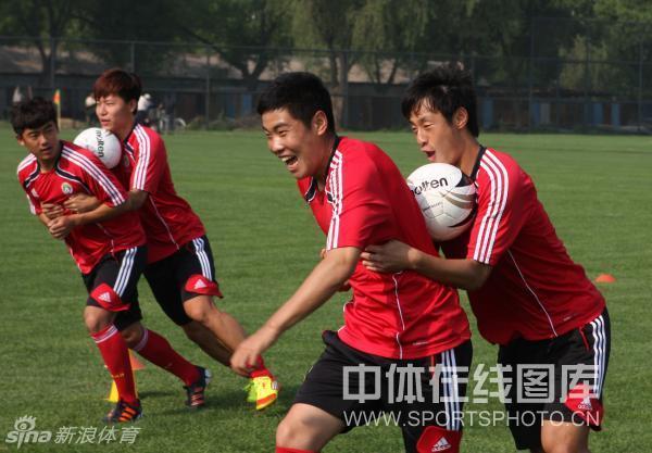 围甲联赛：榜首大战苏泊尔杭州力克成都