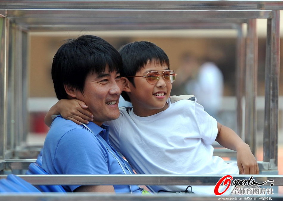 爆料:BLG.XUN，JDG.GALA 已拍下