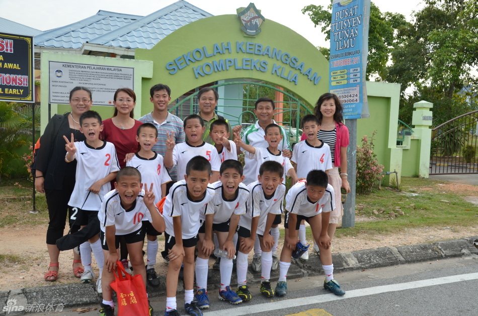 谈固小学足球队交流活动 - 新闻中心 - 佛山信息