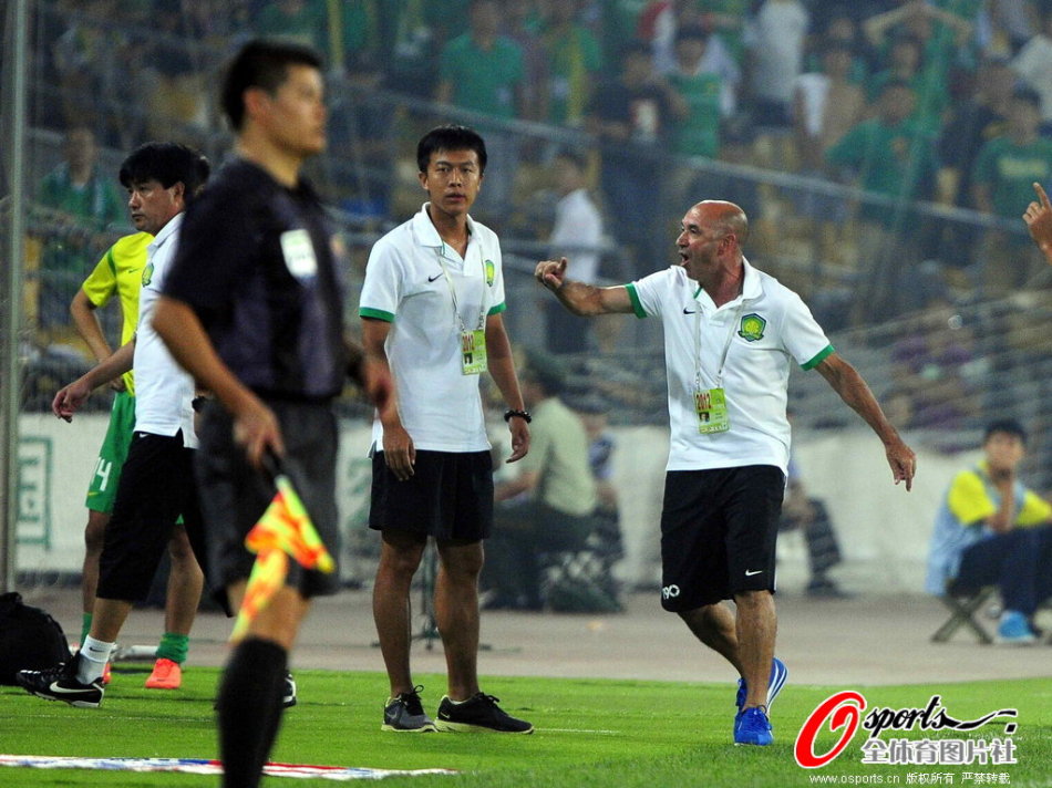 .2轮比赛,北京国安队在主场迎战辽宁宏运队.在
