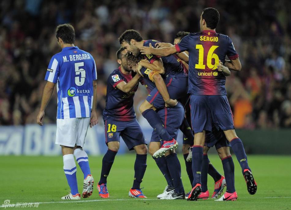 西甲 巴萨5-1大胜皇家社会登榜首