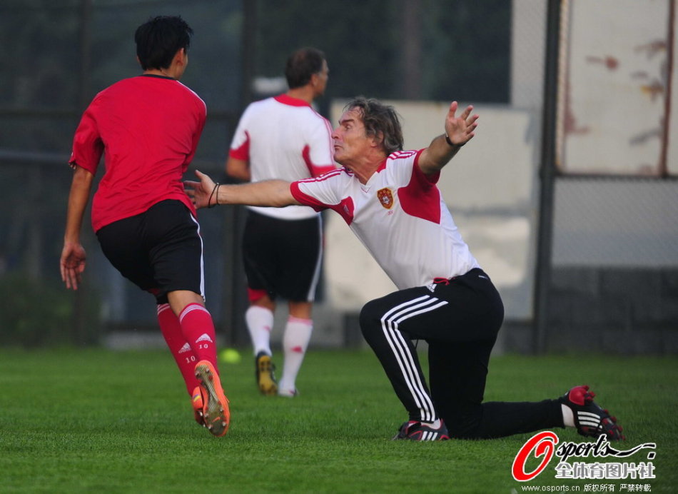 理性讨论一下，为什么T1所有位置里上单是换的最频繁的