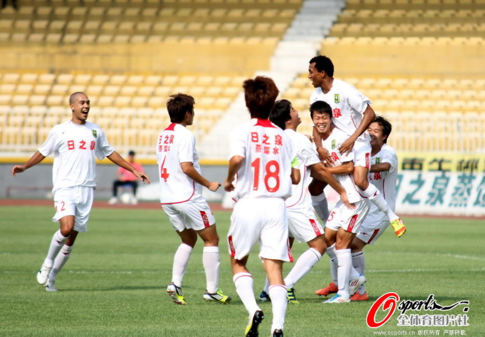 ESPN：湖人已解雇喬伊&杰西·巴斯 正重組籃球運營部門