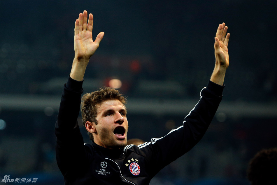 穆勒受伤_德国足球队员穆勒_瑞士法兰克穆勒