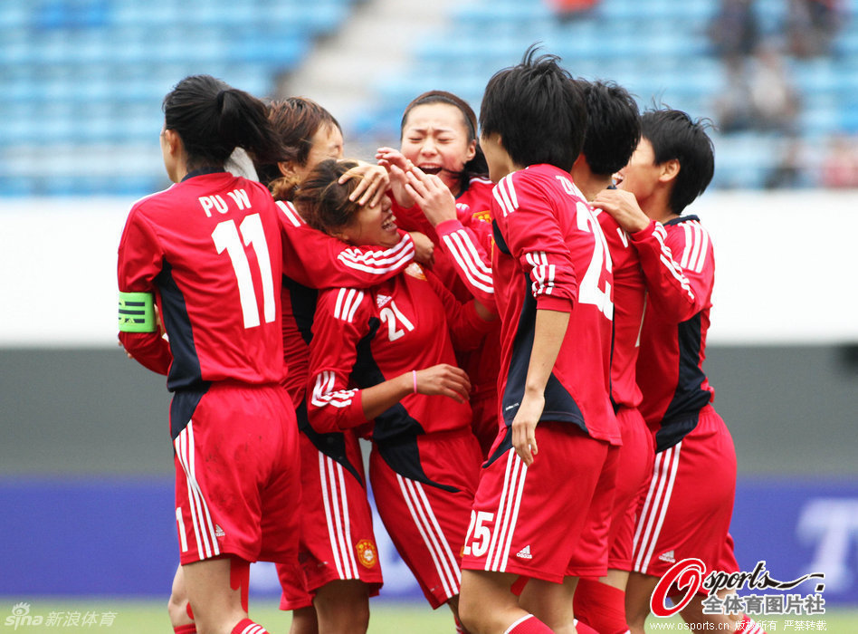 克莱独行侠生涯79场比赛首次替补 此前在勇士被按替补随后离开