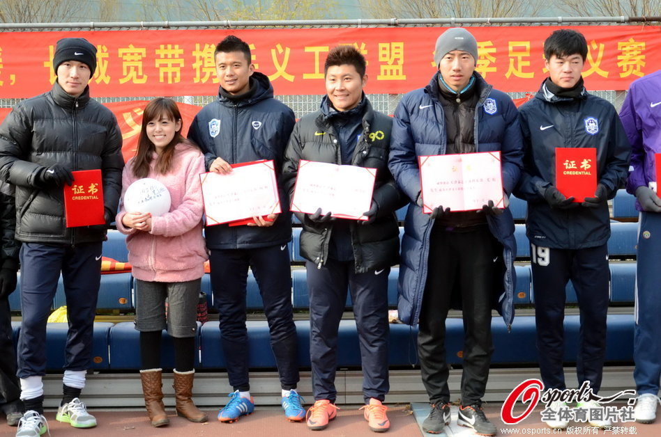 黃蜂或將用年輕新核取代三球，球隊未來走向如何