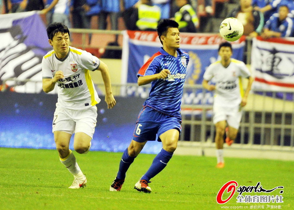 41岁老将笑着告别赛场！申裕斌拥抱致敬 台媒：退役后将转型教练