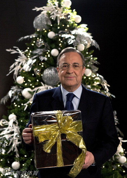 视频-皇马拍圣诞感恩短片 穆帅卡西出镜拉莫斯