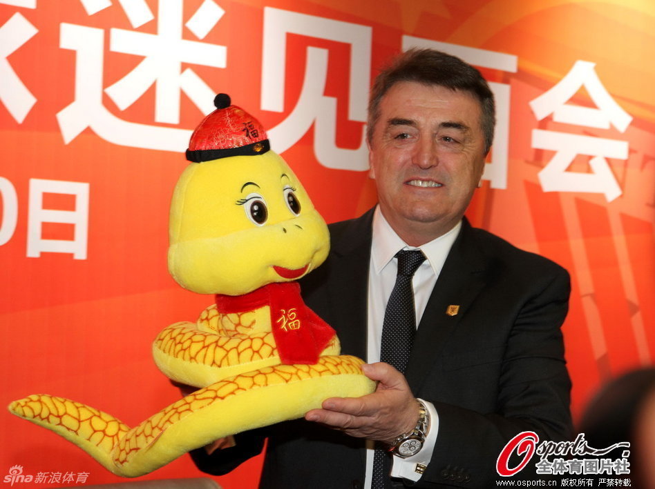 心態又崩了？隊記：失去首發位置后，庫明加認為自己遭到了針對