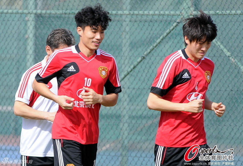 追平三分吃帽！7號秀費爾斯12中8得21分6板1助4斷 三分4中3