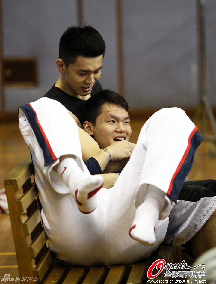 广东队_广东队球员名单的薪水_广东队老板刘