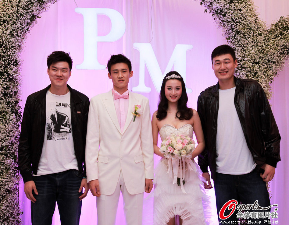 周鹏情人节大婚_高清图集_新浪网